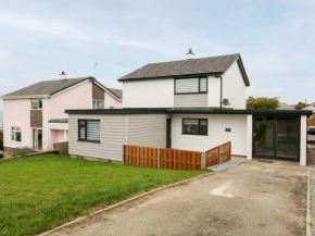 17 Gwelfor Estate, Cemaes Bay